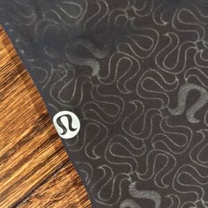 BNWT Lululemon Black Patterned Align HR Leggings 28" size 20